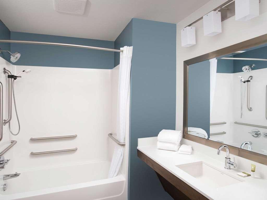 Hotel Extended America Select - - Brandon - East